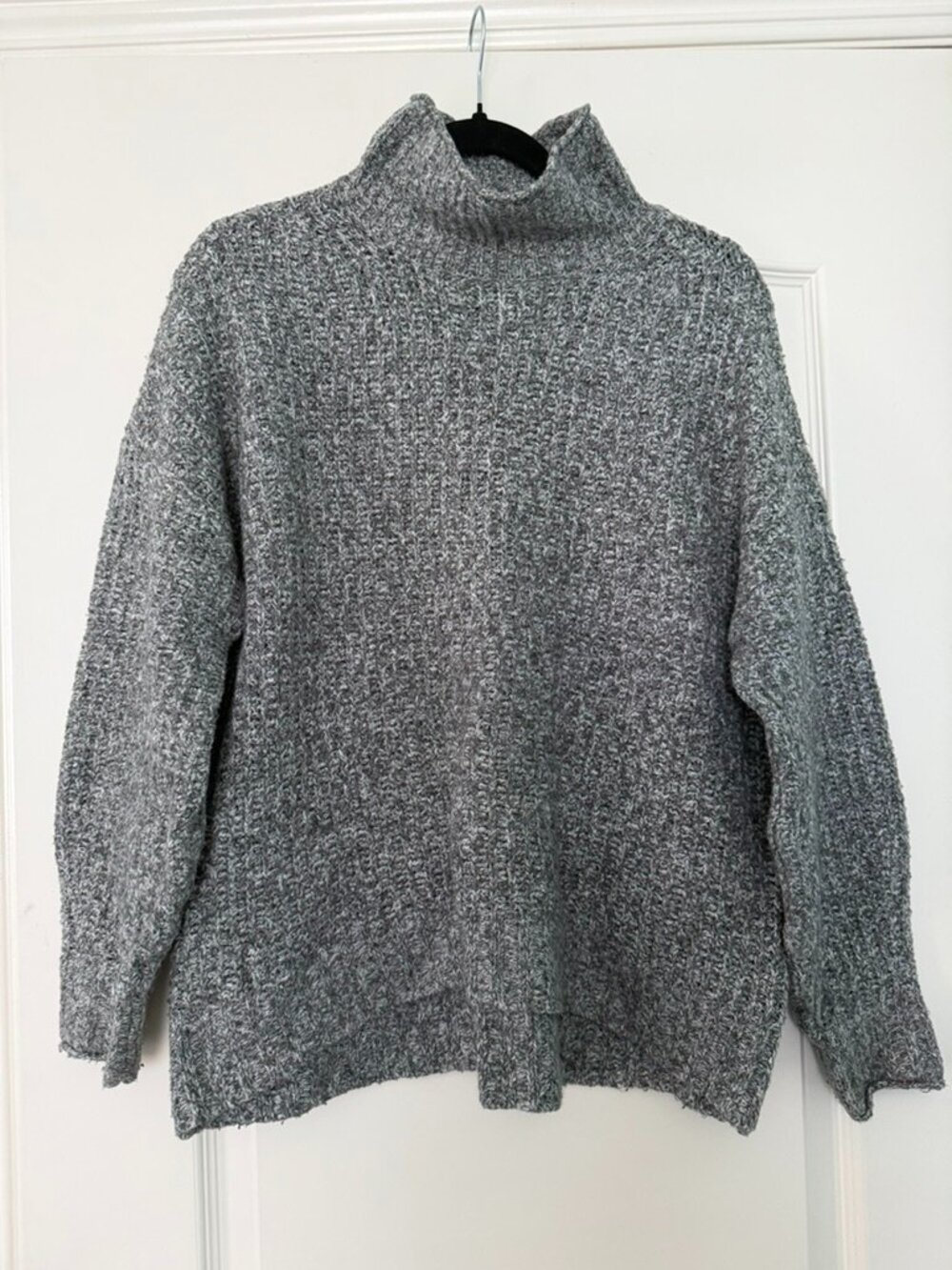 American Eagle Oversized Grey Turtleneck Sweater Size S